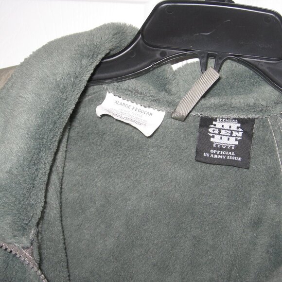 US Army Cold Weather Fleece Jacket Polartec 100 XL ECWS Gen III Pre-owned - Picture 2 of 5